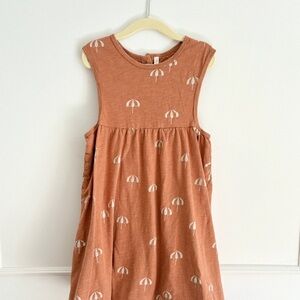 Charming Sleeveless Umbrella Print Dress - Tan